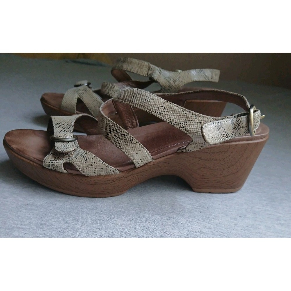 Dansko Sandals 41 Wedge Snakeskin Taupe Cushioned Comfort Casual  Leather Julie